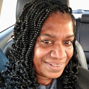 Meet your Posher, Jacqueline